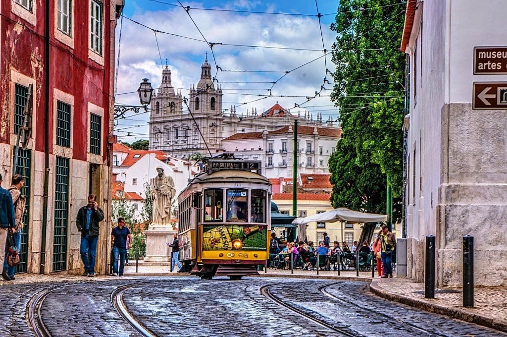 The Great Lisbon Earthquake: Impact, Tragedy, and Rebirth