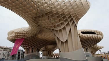 Roteiro Portugal Espanha: Descobre ambos os Paises templo romano evora évora espanha cascais porto porto tour tour porto santiago compostela sevilha