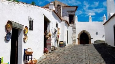 Tour de 3 días por el Alentejo: historia, vino y encanto vila-monsaraz-interior Tour de 3 días por el Alentejo: historia, vino y encanto