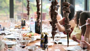 Tour de Vinhos na Madeira: Descubra Sabores Únicos