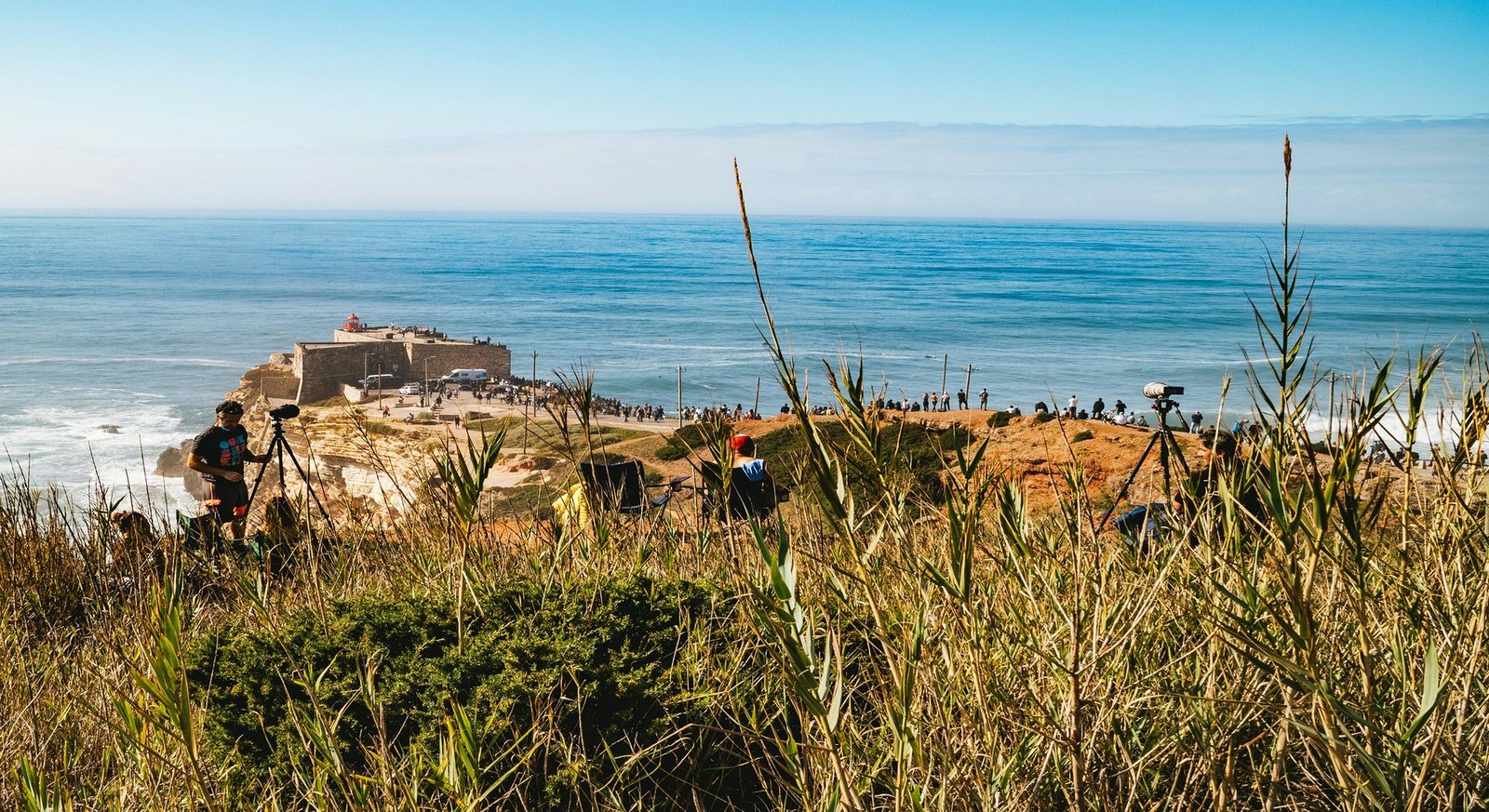 Panoramic coastal view from the Sítio cliffs in Nazaré
