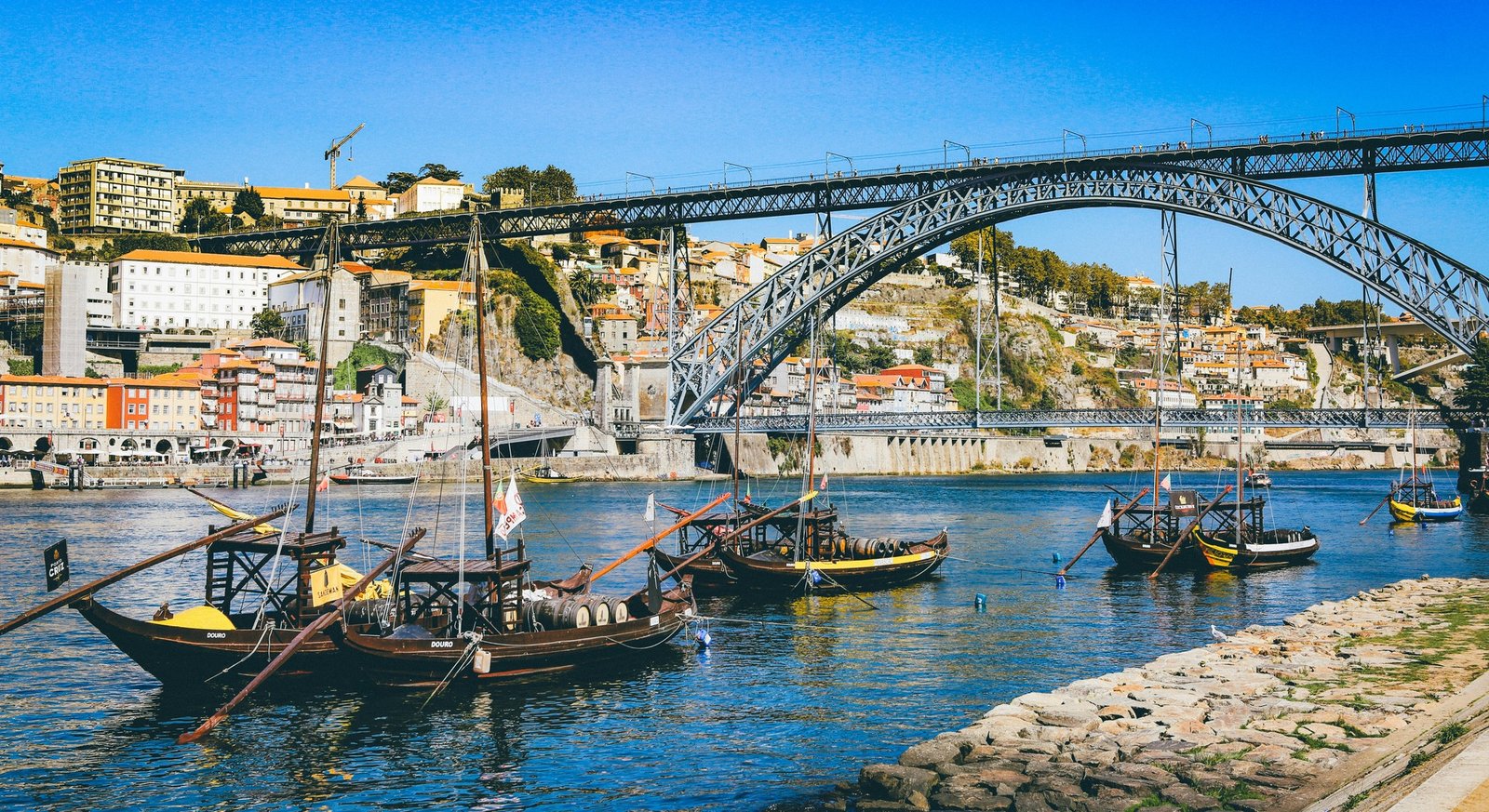 Ribeira quay restaurants and lively Douro atmosphere in Porto