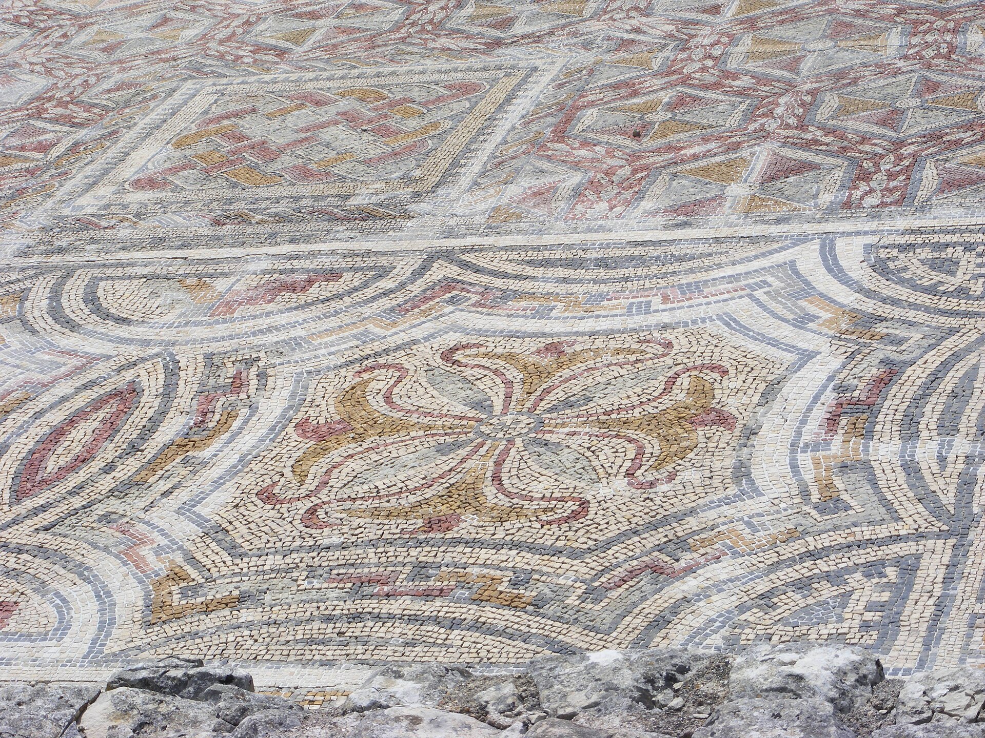 Roman mosaic detail at Conímbriga
