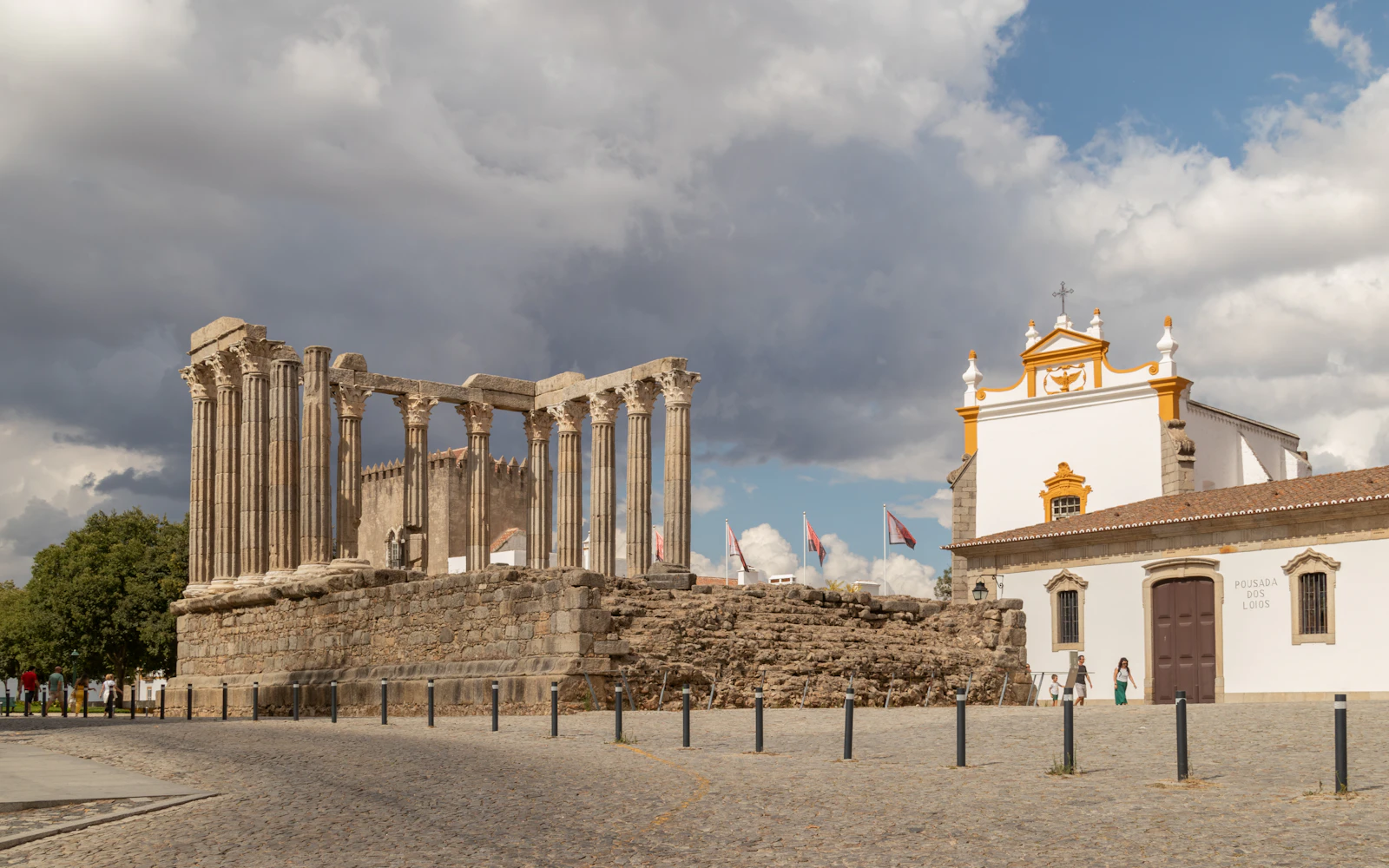 Templo Romano de Diana no centro histórico de Évora