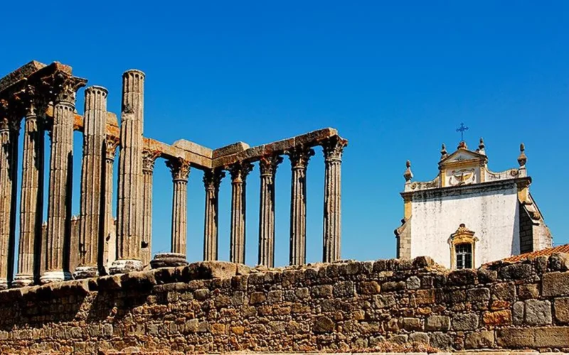 evora